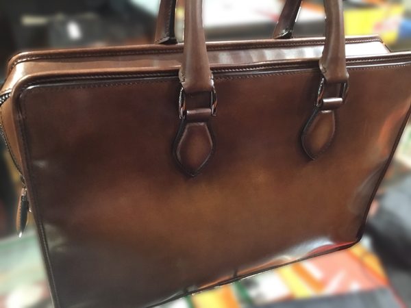 売切】ベルルッティの新品同様のビジネスバッグが20万円！ | エルメス 