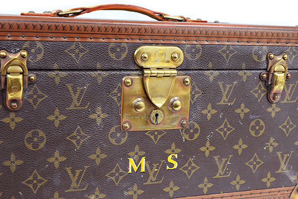 売切ルイヴィトンのヴィンテージ化粧ケース！ディスプレイに