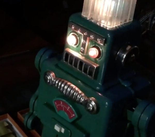 スモーキングロボットのブリキのおもちゃ エルメス買取販売専門店sbbt