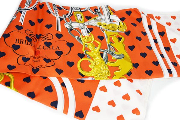 売切】エルメス カレ90 ハート形♪未使用！プレゼントにおすすめ
