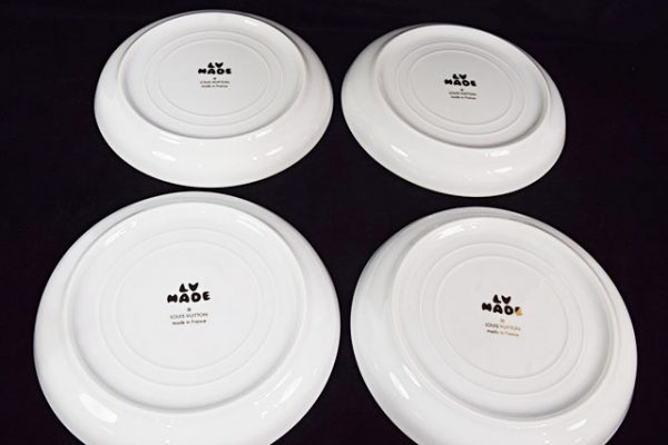 Louis Vuittonルイ・ヴィトン お皿 NIGOコラボ 4枚セット 食器写真にあるものが全てです